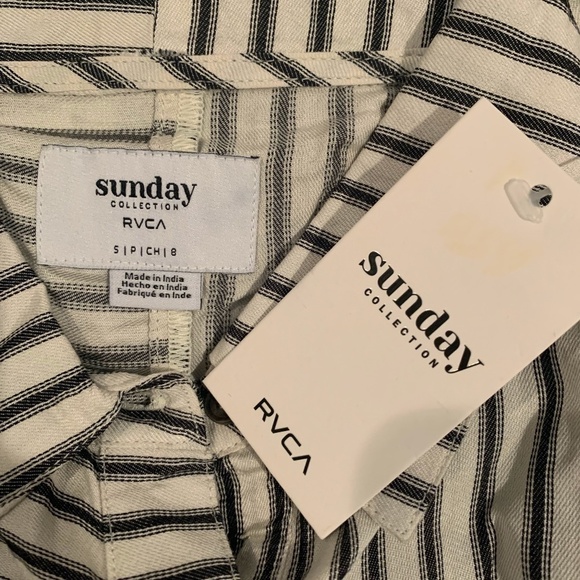 RVCA Sunday Collection Take It Easy Top Small NWT - Picture 4 of 6